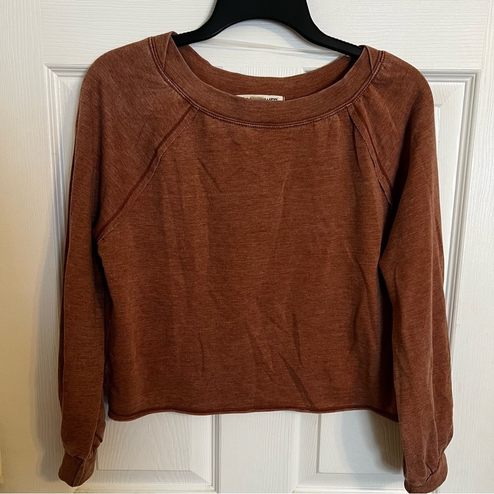 Wallflower | brown long sleeve crop top